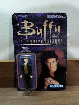 FIGURA DE ACCIÓN BUFFY THE VAMPIRE SLAYER ANGEL REACTION 3.75" - FUNKO X SUPER7 Foto 1 de 4