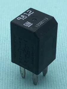 1PC GM Relay 13500113 8430 12V Automotive Relay Auto Parts Relay 4Pins New - Picture 1 of 6