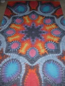 Tie-Dye Twin Sheet Wandteppich: 63" x 101" - Bild 1 von 3