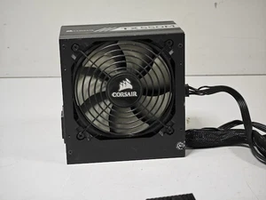 Corsair TX550M Netzteil - Verschleißteile, Gebraucht, Kosmetik Kleidung - Imagen 1 de 5