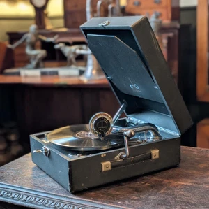 Vintage Paillard tragbares Grammophon für Musikhaus Metrophon, Swiss Made, Worki - Bild 1 von 7