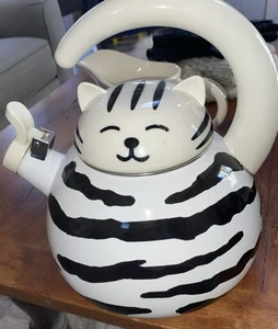 HOME-X Striped Cat Whistling Tea Kettle, Cute Animal Teapot, Kitchen Accessories - Picture 1 of 11