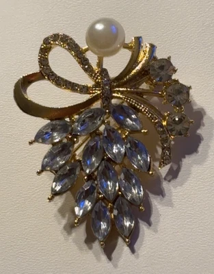Broche Moderno Estrás Perla Uvas Tono Dorado Foto 1 de 4