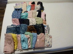 Kinder Mädchen Kleidung Größe 98-104 Shirts Kleider Hosen u.a. Konvolut 50 Teile - Bild 1 von 14