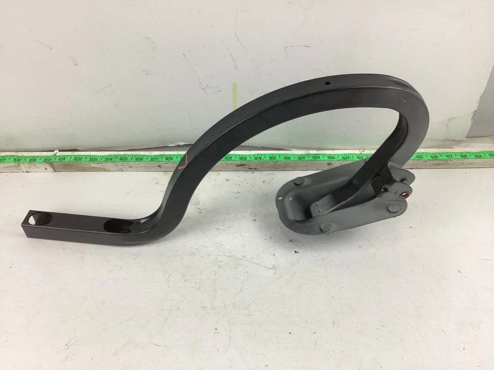 2012 - 2015 BMW 320i F30 xDrive Rear Left Side Trunk Lid Hinge 4858281 OEM. - Image 1 of 4