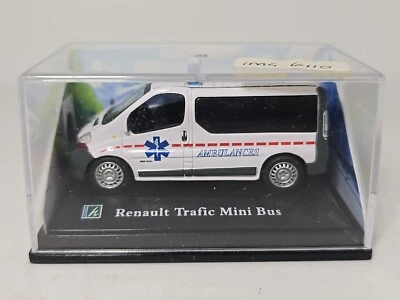 CARARAMA 1/72 RENAULT TRAFFIC MINI BUS AMBULANCE OO MODEL RAIL SCALE POLICE CAR - Image 1 of 2