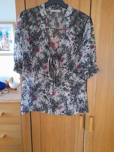 Darling Grey&Pink Blouse, V bow tie neck, smocking to shoulders & sleeves L(12) - Picture 1 of 7