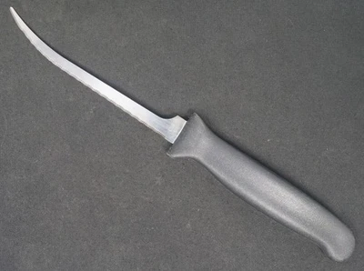 Cuchillo de piña de acero inoxidable Ginsu. Hoja de 4 1/2" Foto 1 de 2