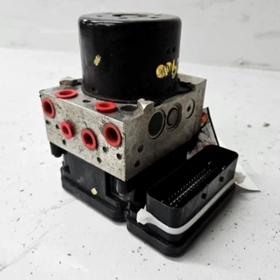 2014 Chrysler 300 ABS Anti Lock Brake Pump Module OEM - Image 1 of 3