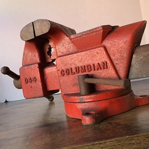 Vintage Columbian D44 4" Jaw Swivel Base Bench Vise + Anvil + Pipe Vise USA 27lb - Picture 1 of 22