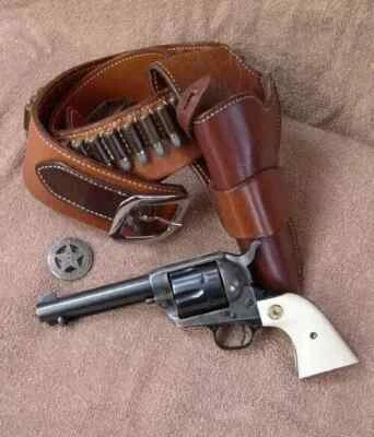 Gun Holster Belt Leather Revolver Pistol .22 .35/357 .44/45 Cal - Image 1 of 4
