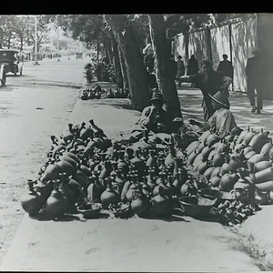Vtg Magic Lantern Glass Slide Photo Pottery Seller Madrid Spain - Picture 1 of 3