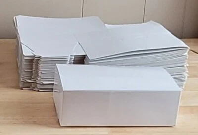 CAJAS DE REGALO PLEGABLES 7.25"x4.5"x2.5" Lote de 52 cajas de regalo Tuck It blancas brillantes Foto 1 de 3