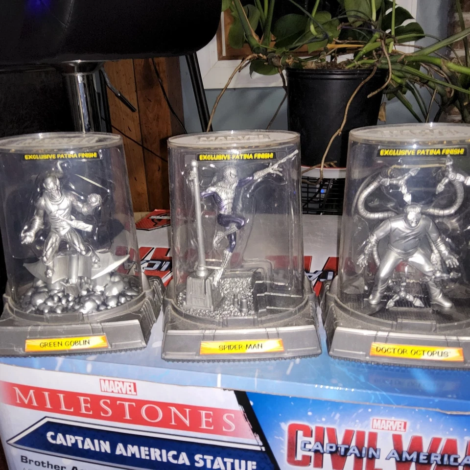 Lote de 3 HÉROES DE MARVEL SPIDERMAN DUENDE VERDE DR PULPO TITANIO FUNDIDO A PRESIÓN Foto 1 de 1