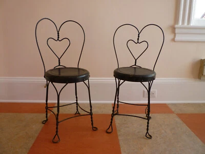 PAIR: CHILD-SIZED TWISTED IRON METAL ICE CREAM PARLOR CHAIRS UNRESTORED LOCAL PU - Image 1 of 4
