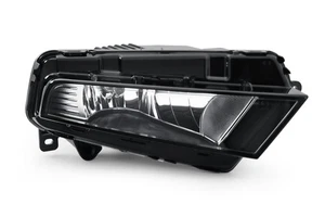 Seat Leon Front Fog Light Right 17-19 Lamp Driver Off Side OEM Hella - Picture 1 of 12