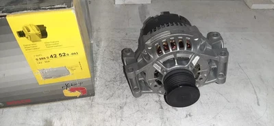 ALTERNATORE BOSCH 90A PER MERCEDES-BENZ C-CLASS SPRINTER 2-t SPRINTER 3-T - Immagine 1 di 3