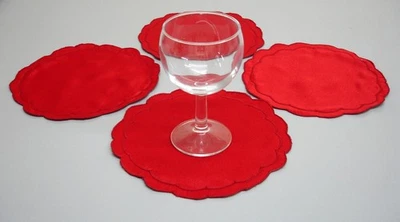 Pack of 4 20cm  8" Round Burgundy Scalloped  Edge Doilies Place Mats Kitchen - Image 1 of 3