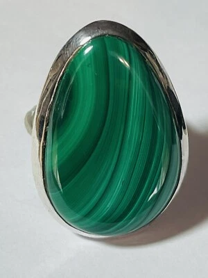 Hermoso anillo de piedras preciosas naturales de plata esterlina 925 de malaquita. talla M Foto 1 de 4