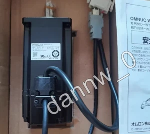 1PC New in box Omron R88M-W40030H-S1 400W servo motor - Picture 1 of 3
