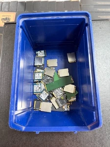 JOBLOT 36 x 256GB M.2 NVMe SSD - Afbeelding 1 van 3