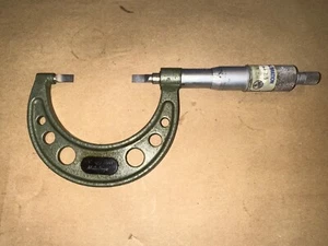 MITUTOYO BLADE MICROMETER 1-2"  NO. 122-126 - Picture 1 of 2