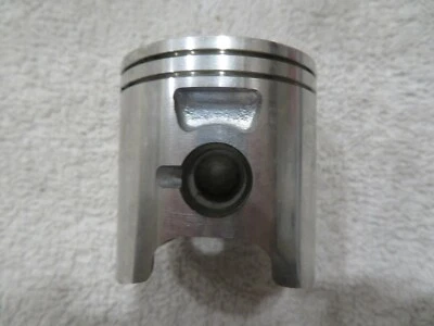 Suzuki NOS OEM RM80 1983-1985 1,00 mm sobre pistón 12110-20900-100 Foto 1 de 4