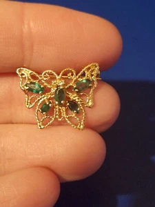 Spilla/spilla farfalla in oro giallo 14 carati con pietre verdi 1,8 g - Foto 1 di 5