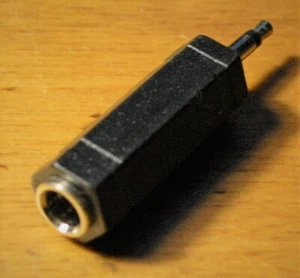 Adapter 6,3 mm 1/4 inch Female to 3,5 mm (1/8 ") Male stereo jack to mini plug . - Picture 1 of 2