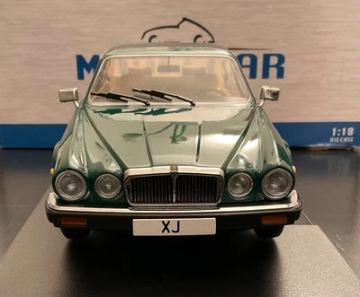 Jaguar XJ SIII 1979 1/18 Model Car Group - Immagine 1 di 4