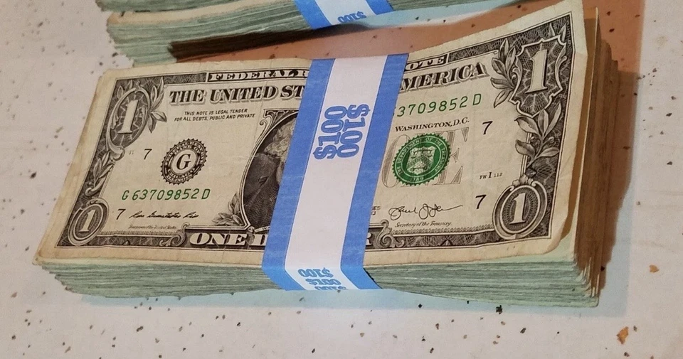 1 Normal Bank Pack Cash ($100) 100 Single 1 Dollar Bills LOWEST PRICE ON eBAY - Image 1 of 1