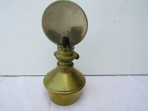 ancienne lampe a pétrole. - Foto 1 di 6