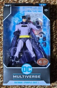 DC Multiverse - TRAJE BATMAN PÚRPURA (Edición Rojo Platino) - Imagen 1 de 1