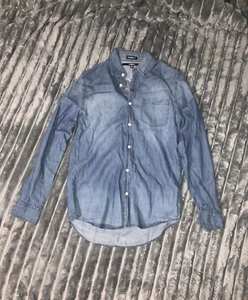 Carbon Shirt Men’s Size Small Button Down Shirt Chambray Blue Casual  - Picture 1 of 5