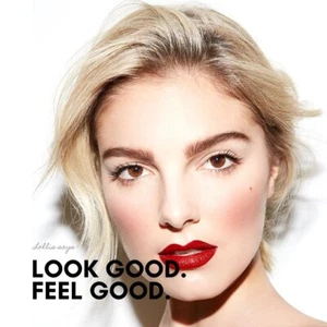 Glowing Blush 05 Lollis Cheeks Natural Look Silky Texture Blush powder 12g - Picture 1 of 3