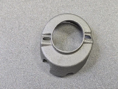 BASE DE MONTAJE INTERMITENTE DERECHA USADA ORIGINAL PORSCHE 356B 356C K13306 PICADA #3 Foto 1 de 4