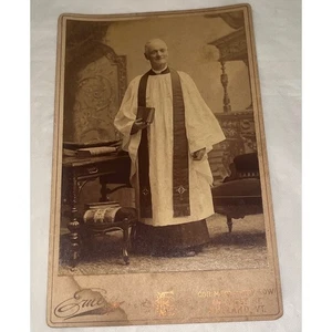 Vintage Photo Cabinet Card - Clergyman Priest - Vermont  - Picture 1 of 9