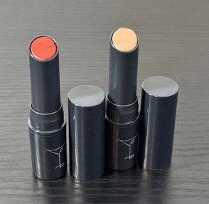2 nuovi rossetti tonalità Flirtini & Vampire Kiss full size 2,5 g / 0,09 oz sigillati - Foto 1 di 8