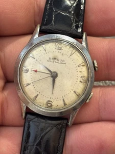 Splendido orologio vintage uomo Benrus meccanico sveglia da polso elegante allarme da polso 34 mm - Foto 1 di 13