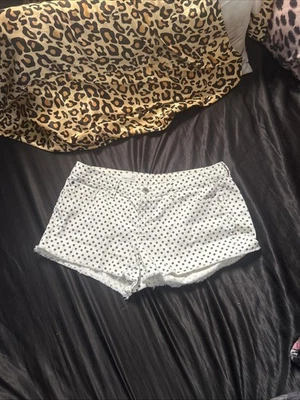 polka dot y2k low rise shorts size 27 from gap - Image 1 of 4