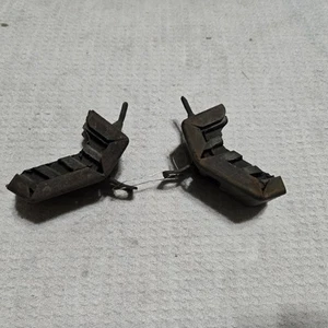 GM AIRCONDITIONING LOWER CONDENSER MOUNTS GM PN 467321 - Imagen 1 de 4