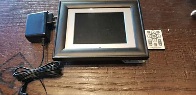 Pandigital DPF56-2  5.6" Digital  Photo Frame  64MB Internal Memory W/Remote  - Image 1 of 4