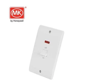 MK K5215shWHI Logic Plus 50A DP 2 Gang Vertical Switch White (Shower) - Picture 1 of 2