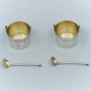 Par de salinas y cucharas de plata esterlina 24061 de Tiffany & Co en forma de cubo - Imagen 1 de 12
