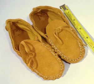 Small Pair of Deerskin Leather Moccasins, Southwestern, Apache Made - Picture 1 of 3