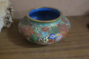 Vintage Chinese Cloisonné Bowl Vase Urn Handmade Enameled 7" Lotus Flowers - Picture 1 of 8