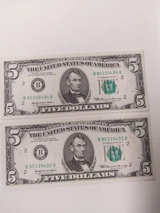 (2) 1969 GEM UNCIRCULATED New York district $5.00 federal reserve note. - Picture 1 of 2