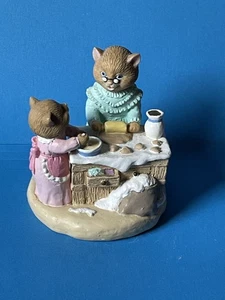 Russ "Grandma, You Make Every day Special" Cats Baking Cookies #14020 - Picture 1 of 9
