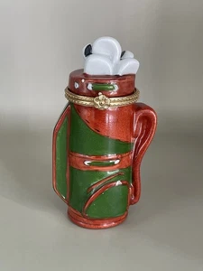 "Bolsa de golf vintage y palos de porcelana coleccionable baratija joyería caja de 4""" - Imagen 1 de 9