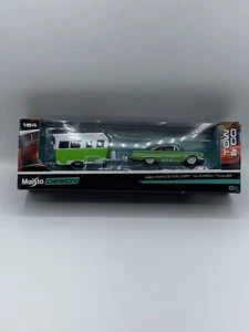 Remolque Maisto Design Tow & Go 1960 Ford Starlinger Alameda coche de juguete colectivo - Imagen 1 de 7